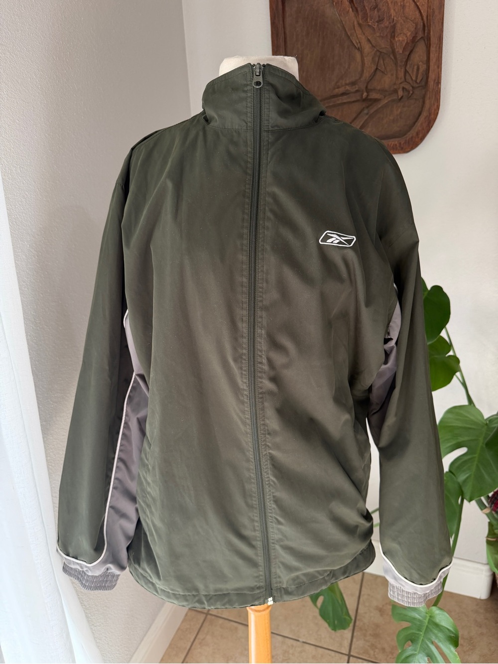 Reebok Men’s Medium Olive Green Full Zip Track Jacket Gray Lined Vintage Style